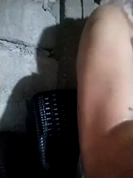 Snapshot of Sassy-jann chatting on December 14, 2025, 8:52 am Sassy-jann online show from December 14, 2025, 8:52 am