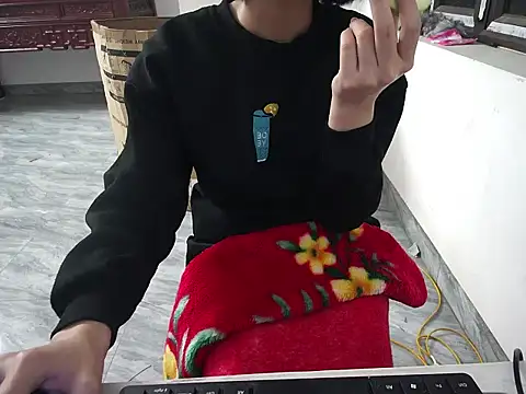 ---Lusi03--- online show from February 19, 2026, 3:52 pm