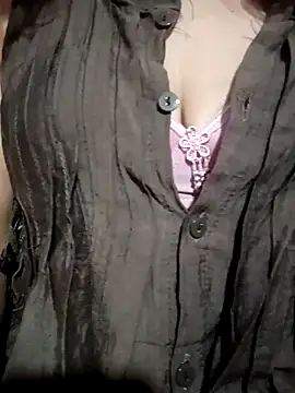 LenaLy2k online show from November 21, 2025, 11:47 pm