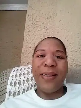 Snapshot of juicylips58 chatting on November 6, 2025, 7:42 am juicylips58 online show from November 6, 2025, 7:42 am