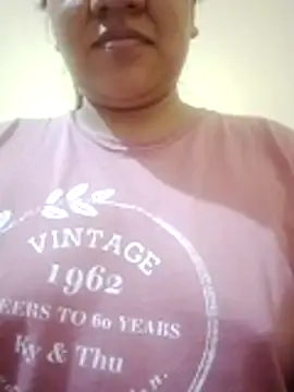 Snapshot of rebelde502 chatting on November 10, 2025, 12:04 pm rebelde502 online show from November 10, 2025, 12:04 pm