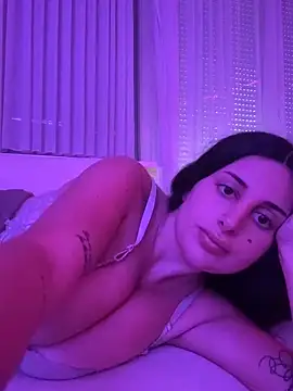 jojoa23 online show from April 20, 2026, 1:47 pm