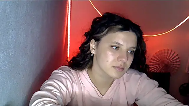 KiraHoney online show from March 2, 2026, 8:15 pm