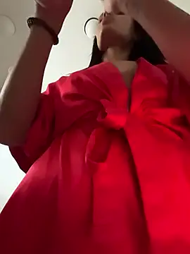 VickyM99 online show from December 2, 2025, 11:37 am