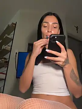 VickyM99 online show from February 6, 2026, 2:53 pm