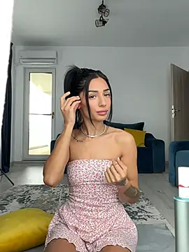 VickyM99 online show from April 9, 2026, 10:53 am