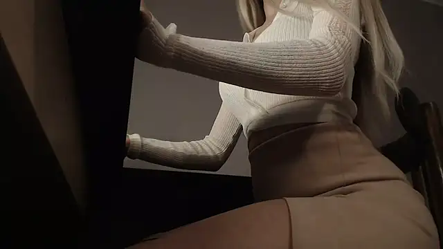 charm  me online show from February 7, 2026, 1:59 pm