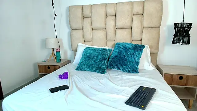 KimberlyFox t online show from November 5, 2025, 12:38 pm