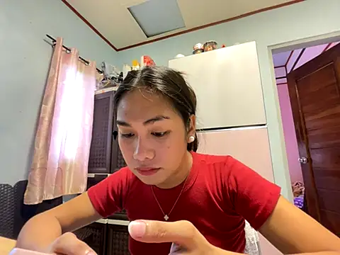 Philina thi online show from November 12, 2025, 3:18 am