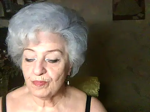 Snapshot of ValeriaKroww chatting on July 15, 2026, 8:47 pm ValeriaKroww online show from July 15, 2026, 8:47 pm