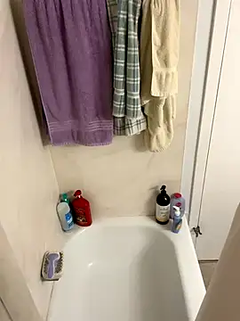 biggdaddyandqueenn online show from January 6, 2026, 7:17 pm