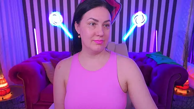 VelvetLuck online show from May 8, 2026, 1:05 pm