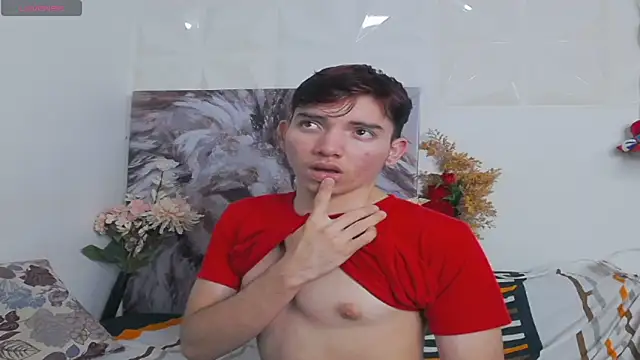 Snapshot of Oliver_paris chatting on November 18, 2025, 3:01 am Oliver paris online show from November 18, 2025, 3:01 am