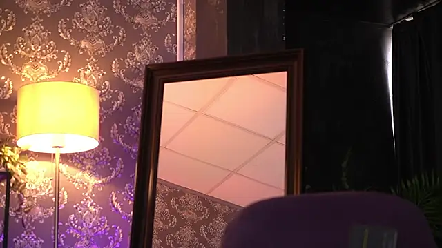 Snapshot of RavenBelrose chatting on January 7, 2026, 11:23 am RavenBelrose online show from January 7, 2026, 11:23 am