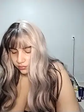 Snapshot of lele_inocente chatting on December 1, 2025, 3:22 am lele inocente online show from December 1, 2025, 3:22 am