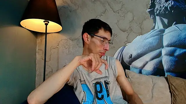 ZyroNight online show from November 21, 2025, 4:49 pm