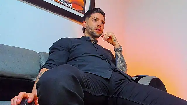 Supreme Alpha online show from November 5, 2025, 2:44 am