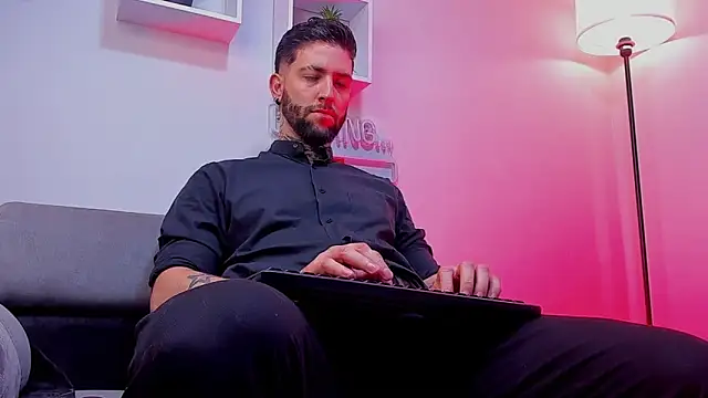 Supreme Alpha online show from November 17, 2025, 3:45 am