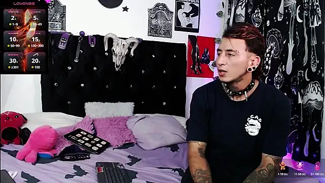 Ink Deemons online show from November 12, 2025, 5:19 am