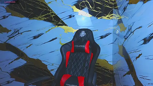 Suarezz10  online show from November 20, 2025, 3:23 pm