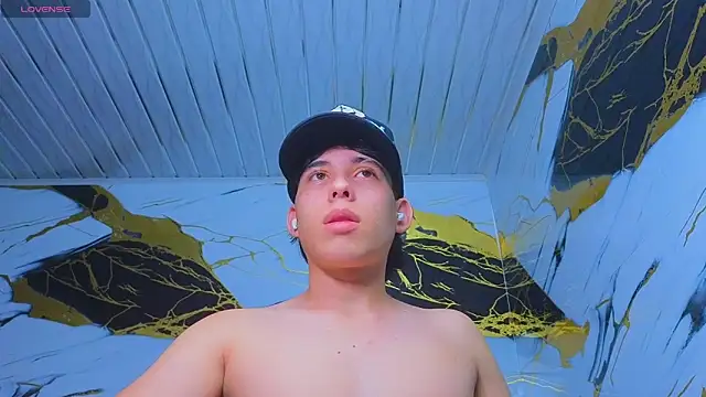 Suarezz10  online show from December 19, 2025, 8:10 am