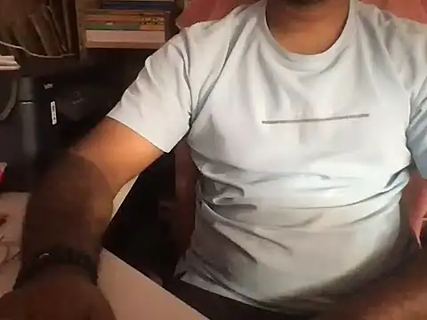 Snapshot of KingCobra_07 chatting on June 18, 2026, 10:52 am KingCobra 07 online show from June 18, 2026, 10:52 am
