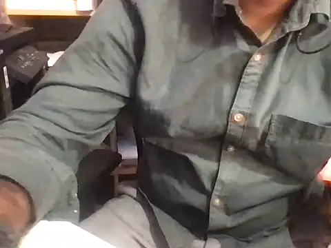 Snapshot of KingCobra_07 chatting on July 26, 2026, 10:33 am KingCobra 07 online show from July 26, 2026, 10:33 am