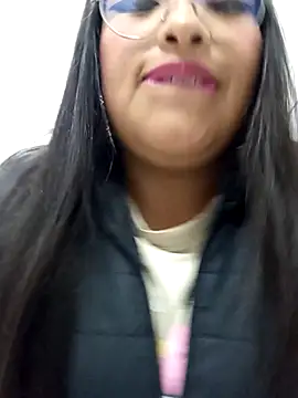 Snapshot of Isaabeellaa_deemoonny1 chatting on November 10, 2025, 5:45 pm Isaabeellaa deemoonny1 online show from November 10, 2025, 5:45 pm