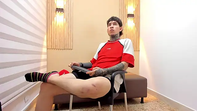 Snapshot of DANTE_ARMSTRONG chatting on November 12, 2025, 3:51 am DANTE ARMSTRONG online show from November 12, 2025, 3:51 am