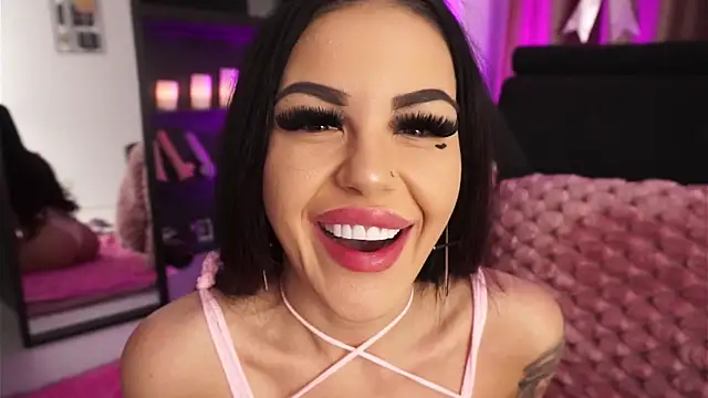 NaomyBlackBarbie online show from November 16, 2025, 5:35 am