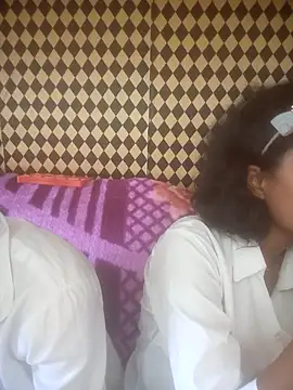 Freakingromance online show from April 8, 2026, 6:57 am