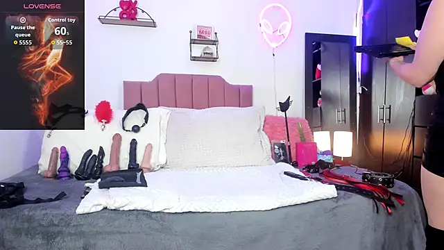 Victoria Wilde  online show from March 24, 2026, 10:09 am