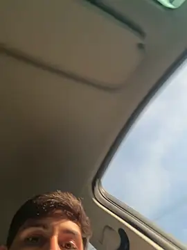 Snapshot of guipariss chatting on March 10, 2026, 8:14 pm guipariss online show from March 10, 2026, 8:14 pm