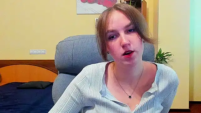 Nesie-Stoun online show from November 19, 2025, 9:53 am