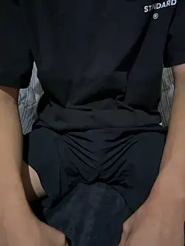 Snapshot of ilim111 chatting on November 8, 2025, 1:55 pm ilim111 online show from November 8, 2025, 1:55 pm