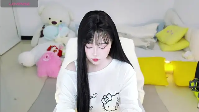 Nina37 online show from January 19, 2026, 8:51 am