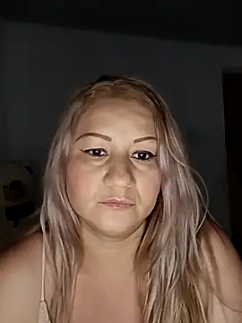 Snapshot of Karoline_milf_hot chatting on November 11, 2025, 4:01 am Karoline milf hot online show from November 11, 2025, 4:01 am