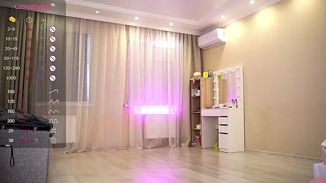 Bananalizzy online show from April 10, 2026, 10:53 am