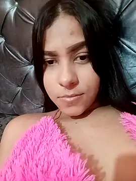 Snapshot of Rosa_Bella_87 chatting on November 9, 2025, 12:42 am Rosa Bella 87 online show from November 9, 2025, 12:42 am