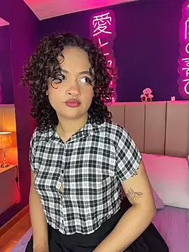  sarahRose online show from February 13, 2026, 4:19 am