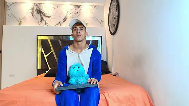 Snapshot of IMPERIO_ROMANO chatting on November 15, 2025, 7:10 pm IMPERIO ROMANO online show from November 15, 2025, 7:10 pm