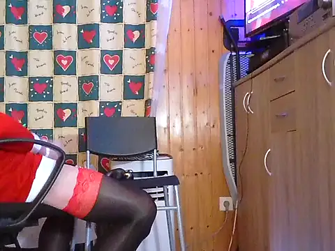 Snapshot of AgnesCross39 chatting on November 19, 2025, 12:43 am AgnesCross39 online show from November 19, 2025, 12:43 am