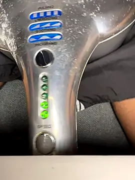 adoropika12 online show from December 18, 2025, 4:07 am