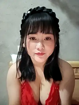 Snapshot of Anngela_18 chatting on November 19, 2025, 3:12 pm Anngela 18 online show from November 19, 2025, 3:12 pm