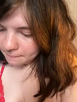 juicygoth202 online show from March 12, 2026, 4:35 pm