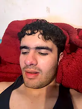 Leoncitooo987 online show from November 24, 2025, 4:12 am