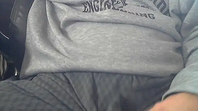 Snapshot of houkeiboy78 chatting on January 6, 2026, 11:07 pm houkeiboy78 online show from January 6, 2026, 11:07 pm