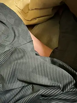 Snapshot of houkeiboy78 chatting on February 19, 2026, 8:43 am houkeiboy78 online show from February 19, 2026, 8:43 am