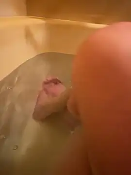 Snapshot of houkeiboy78 chatting on March 3, 2026, 10:54 am houkeiboy78 online show from March 3, 2026, 10:54 am