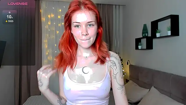 Snapshot of alice_with_freckles chatting on November 29, 2025, 2:09 pm alice with freckles online show from November 29, 2025, 2:09 pm